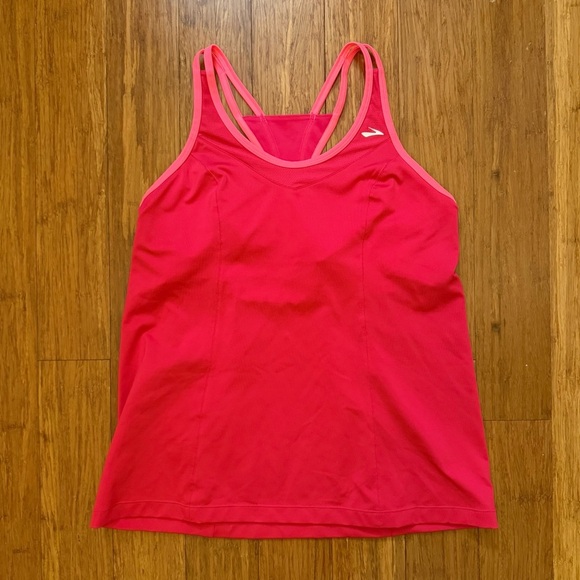 Brooks Tops - Brooks Running Womens Red pink Sleeveless athletic tank W/ Built in Bra Size XL